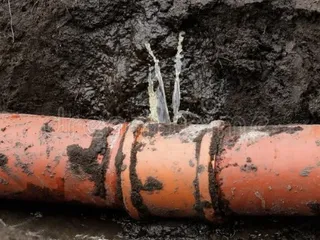 Канализацию пробило!