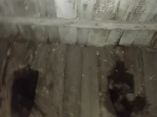 очень страшный деревнский туалет для двоих